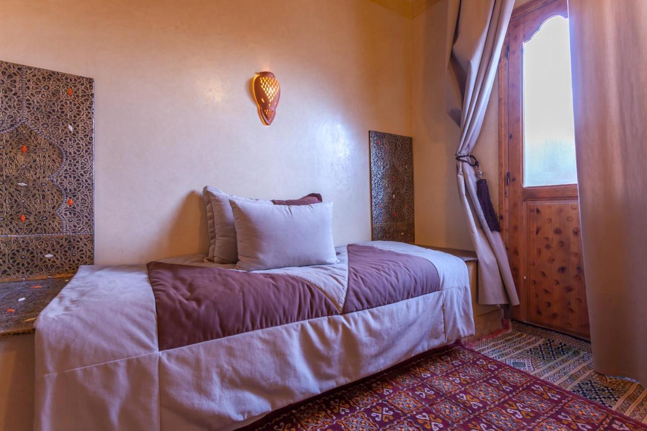 Kasbah Tizzarouine Bed & Breakfast Boumalne Dades ภายนอก รูปภาพ
