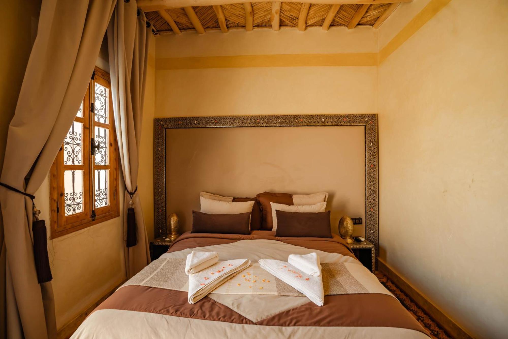 Kasbah Tizzarouine Bed & Breakfast Boumalne Dades ภายนอก รูปภาพ