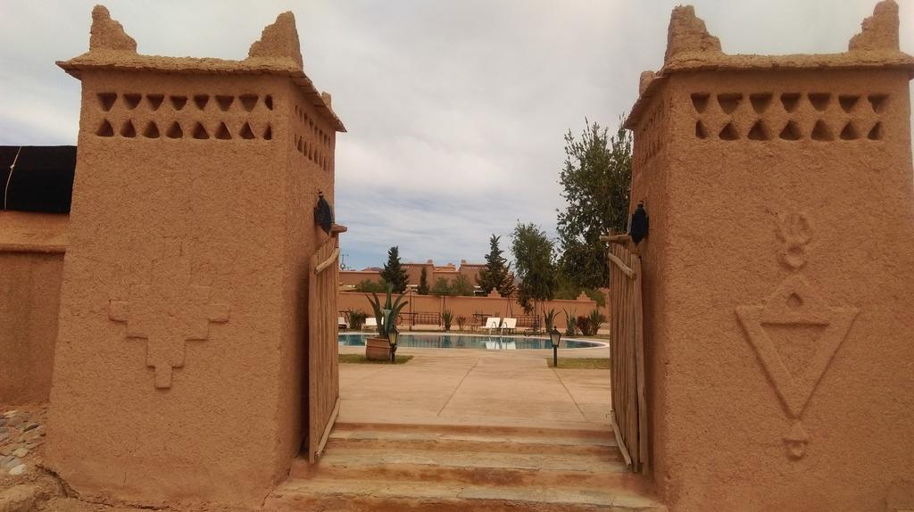 Kasbah Tizzarouine Bed & Breakfast Boumalne Dades ภายนอก รูปภาพ