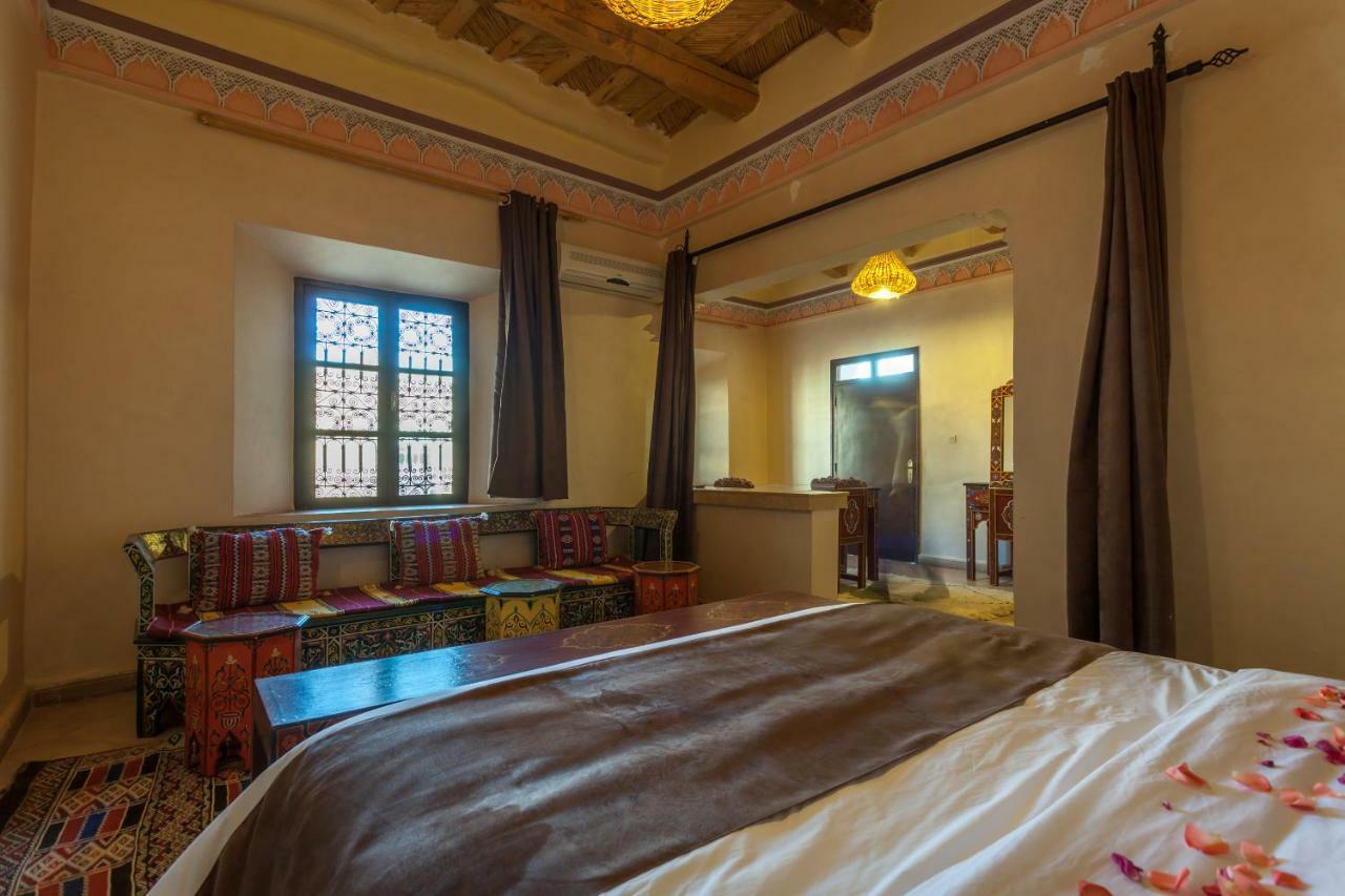 Kasbah Tizzarouine Bed & Breakfast Boumalne Dades ภายนอก รูปภาพ