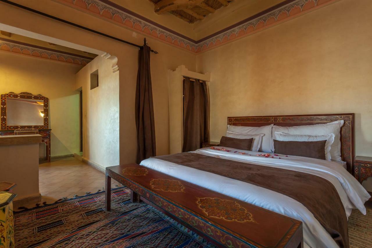 Kasbah Tizzarouine Bed & Breakfast Boumalne Dades ภายนอก รูปภาพ