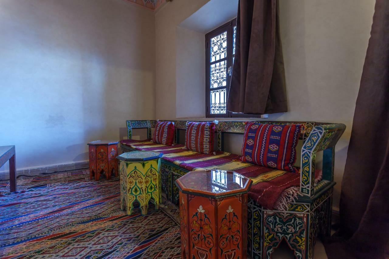 Kasbah Tizzarouine Bed & Breakfast Boumalne Dades ภายนอก รูปภาพ